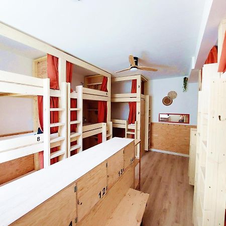 Coast - Utopy Hostel Биариц Екстериор снимка