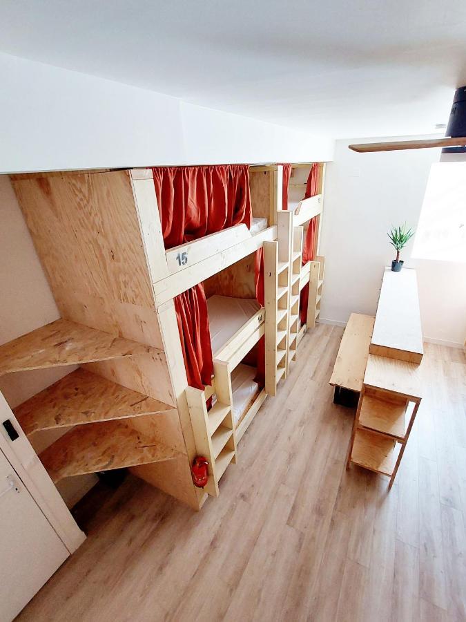 Coast - Utopy Hostel Биариц Екстериор снимка