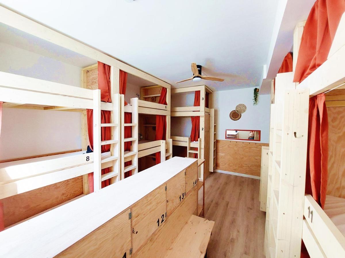 Coast - Utopy Hostel Биариц Екстериор снимка