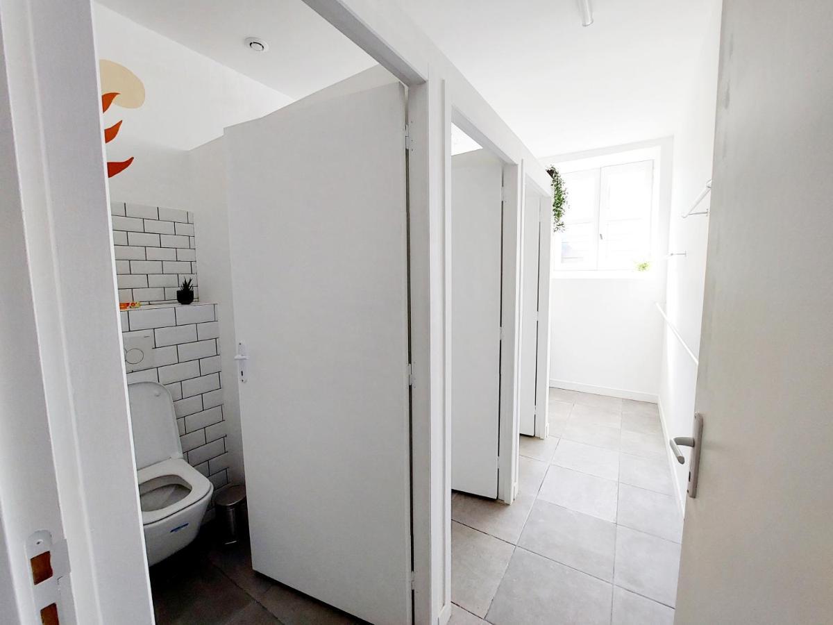 Coast - Utopy Hostel Биариц Екстериор снимка